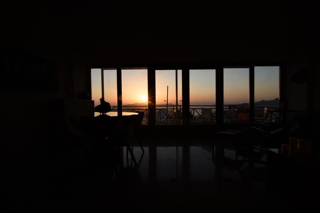 Island View Santorini Apartment Pyrgos Kallistis Luaran gambar